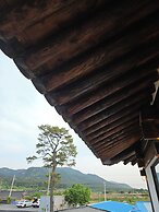 Hwarangroo