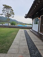 Hwarangroo