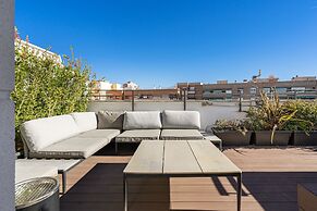 Feelathome Waldorf Suites Apartments