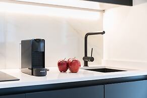 Feelathome Waldorf Suites Apartments