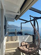 Qeparo Napolon Complex