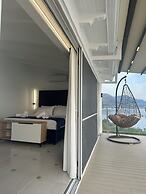 Qeparo Napolon Complex