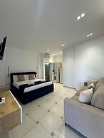 Qeparo Napolon Complex