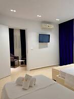 Qeparo Napolon Complex