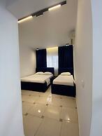 Qeparo Napolon Complex