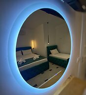 Qeparo Napolon Complex