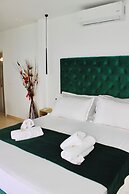 Qeparo Napolon Complex