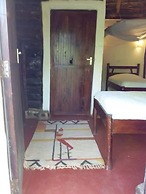 Ngari Hill Guest House & Campsite