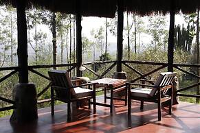 Ngari Hill Guest House & Campsite