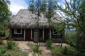 Ngari Hill Guest House & Campsite