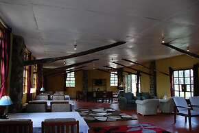 Ngari Hill Guest House & Campsite