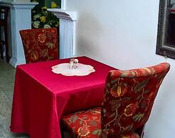 The Emperor Place Annex