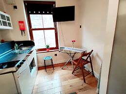 White's Row Resident