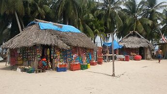 Cabins in Aguja Island