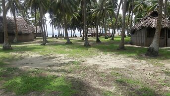 Cabins in Aguja Island