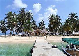 Cabins in Aguja Island