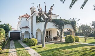 Villa 50m from the beach in Cambrils TH 11