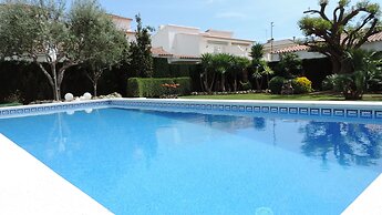 Villa 50m from the beach in Cambrils TH 11