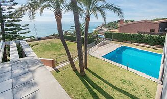 Luxury Beachfront Villa in Tarragona TH 63