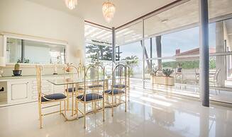 Luxury Beachfront Villa in Tarragona TH 63