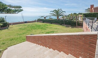 Luxury Beachfront Villa in Tarragona TH 63