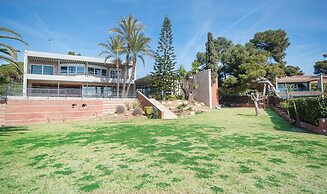 Luxury Beachfront Villa in Tarragona TH 63