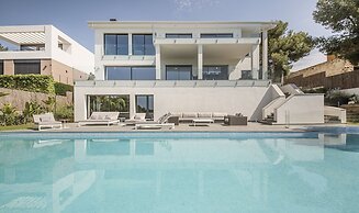 Exclusive Tamarit Villa TH 85