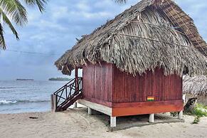 Cabins on paradise San Blas island