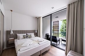 OliverLux Aparthotel
