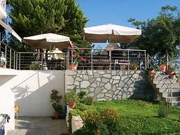 Paschalia Sea View Studios