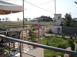 Paschalia Sea View Studios