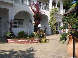 Paschalia Sea View Studios