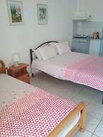 Paschalia Sea View Studios