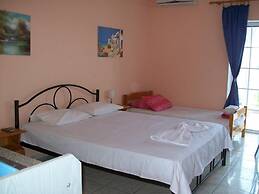 Paschalia Sea View Studios