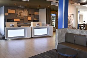 Holiday Inn Express & Suites Madisonville, an IHG Hotel