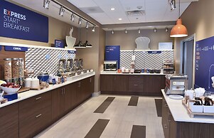 Holiday Inn Express & Suites Madisonville by IHG