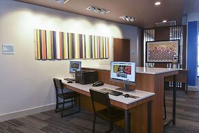 Holiday Inn Express & Suites Madisonville by IHG