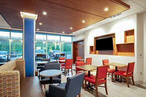 Holiday Inn Express & Suites Beloit by IHG