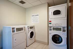 Holiday Inn Express & Suites Beloit by IHG