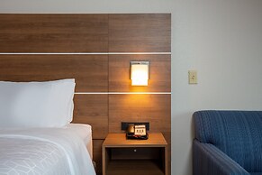 Holiday Inn Express & Suites Beloit by IHG