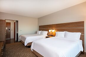 Holiday Inn Express & Suites Beloit by IHG