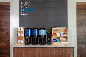 Holiday Inn Express & Suites Beloit by IHG