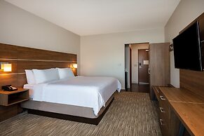 Holiday Inn Express & Suites Beloit by IHG