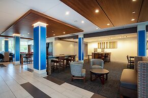 Holiday Inn Express & Suites Beloit by IHG
