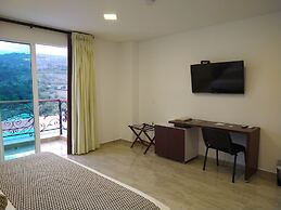 Hotel Majam's Resort