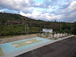 Hotel Majam's Resort