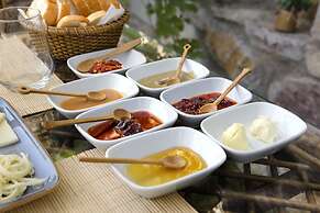 Pharos Boutique Hotel