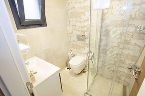 Pharos Boutique Hotel