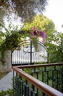 Pharos Boutique Hotel