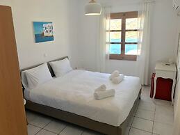 The Corfos Hills House